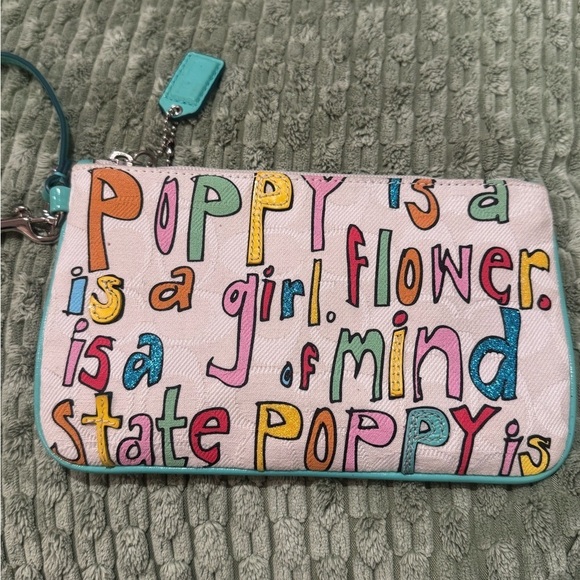 Coach Poppy RARE large multicolored wristlet - Picture 4 of 16